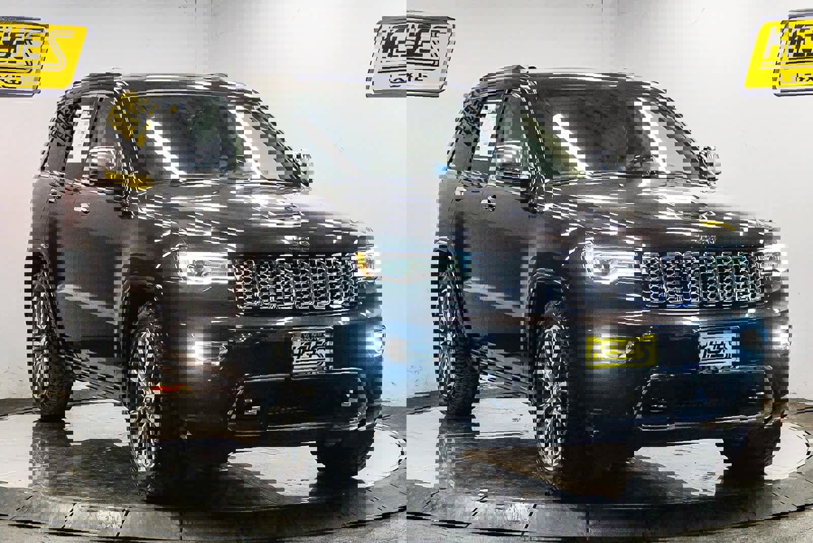 Used 2017 Jeep Grand Cherokee Overland image 5