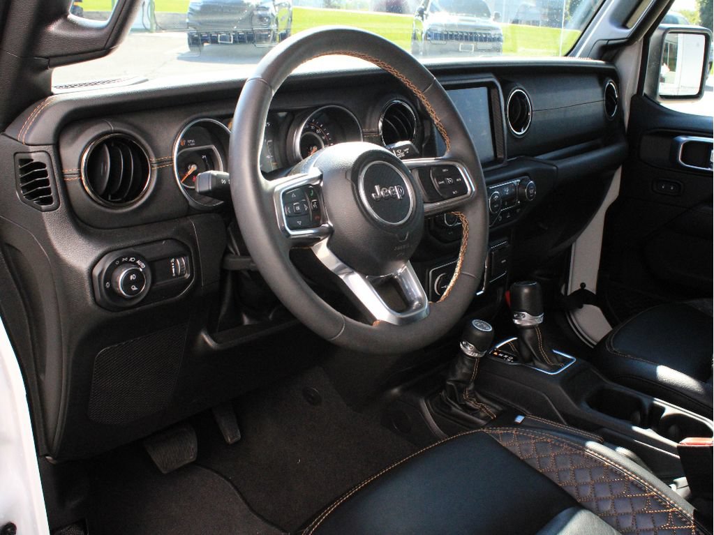 Used 2023 Jeep Gladiator Overland AWD/4WD image 12