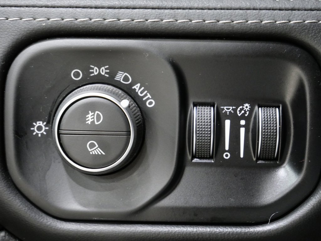 Used 2022 RAM 2500 Limited w/ Night Edition image 14