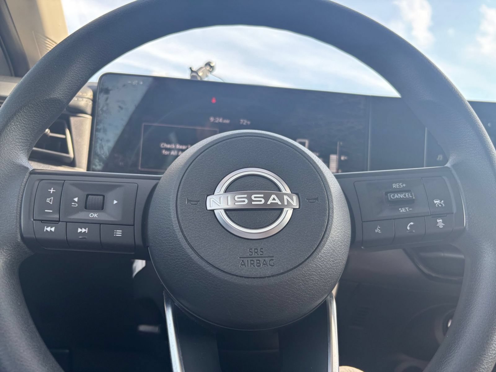 Used 2025 Nissan Kicks SV AWD/4WD image 25