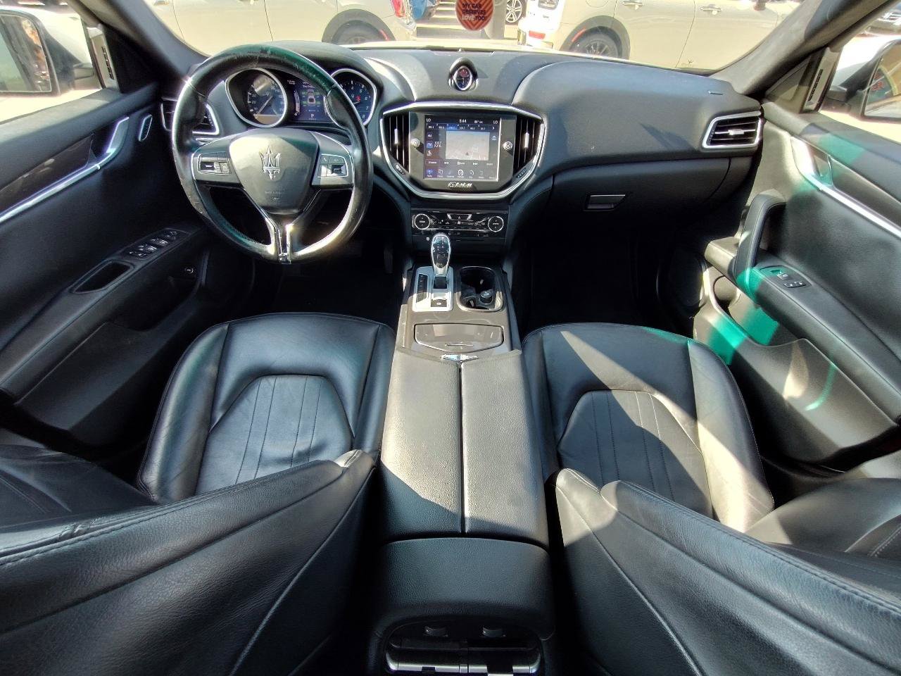 Used 2016 Maserati Ghibli RWD image 38