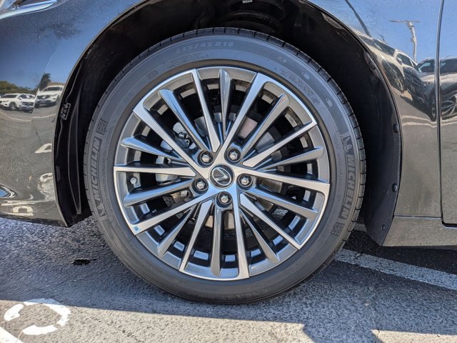 Used 2024 Lexus ES 300h w/ Premium Package FWD image 25