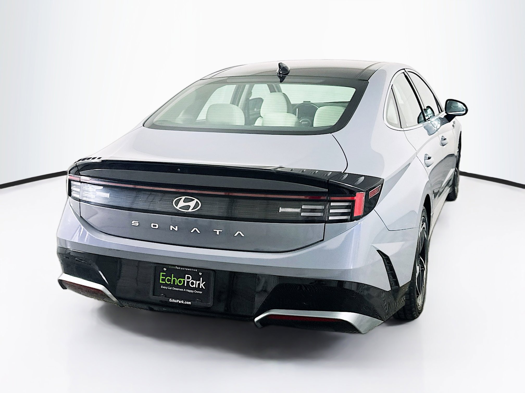 Used 2024 Hyundai Sonata SEL w/ Convenience Package image 9