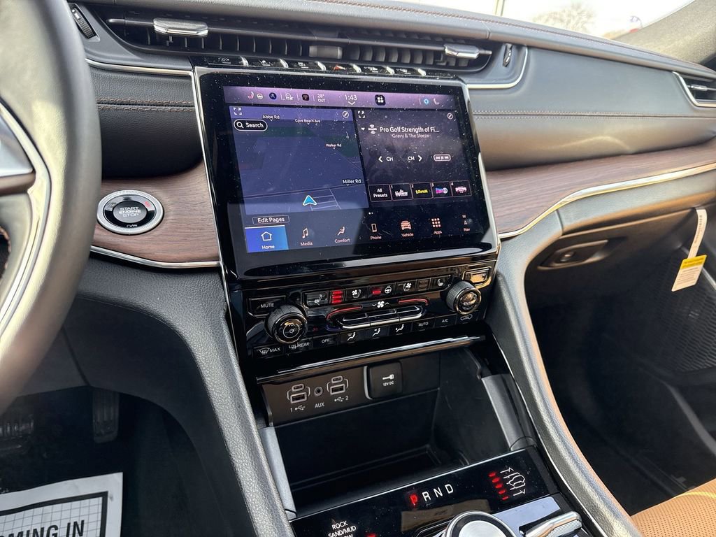 New 2025 Jeep Grand Cherokee L Summit w/ Obsidian Package image 25