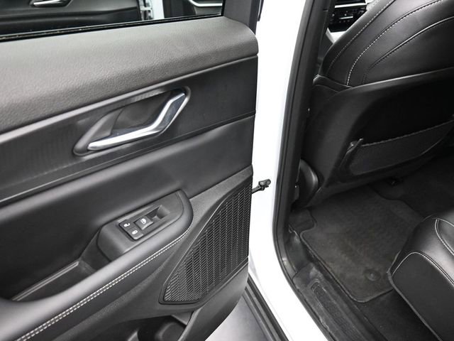 Used 2025 Jeep Grand Cherokee Altitude image 18