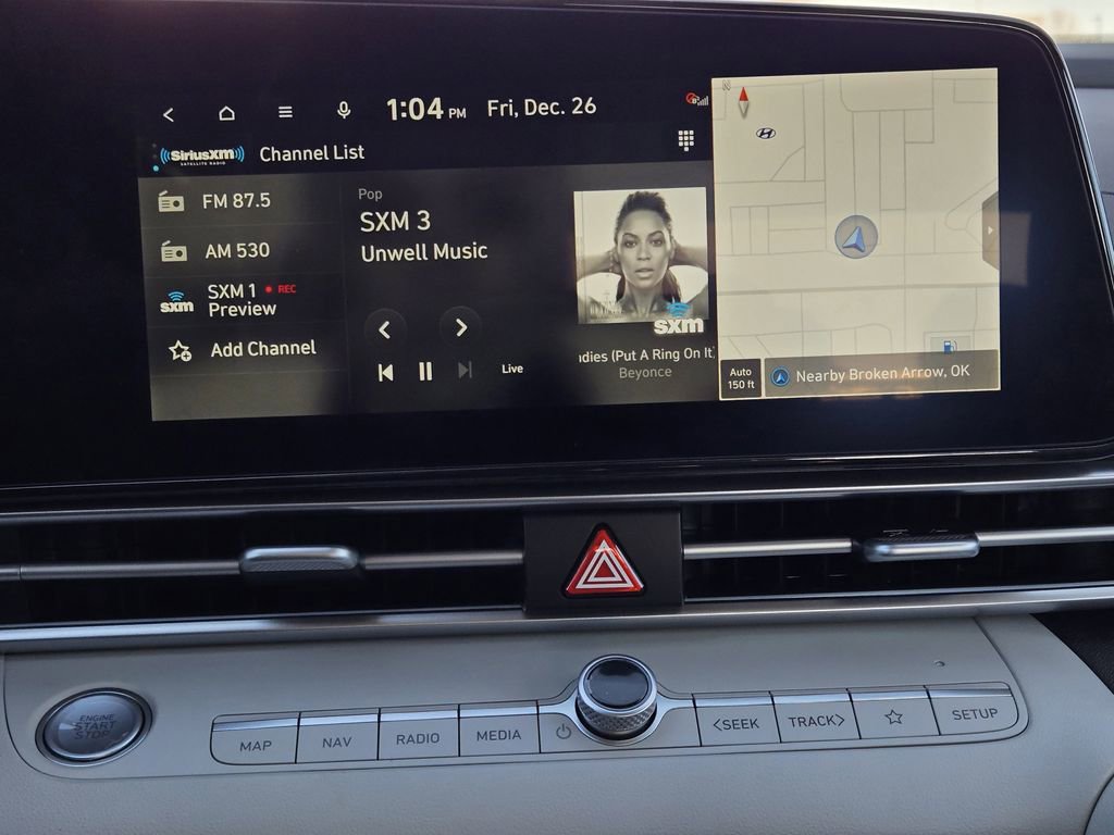 New 2025 Hyundai Elantra Limited FWD image 17