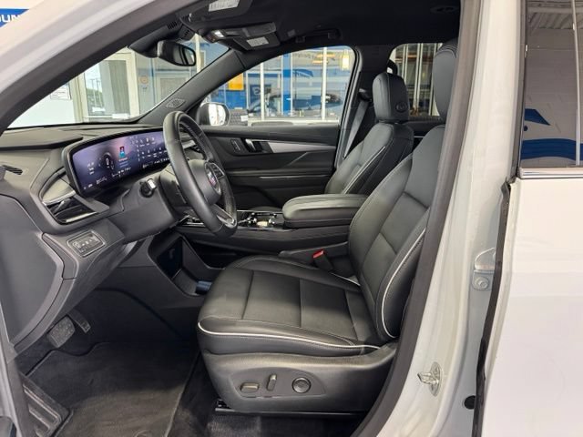 Used 2025 Buick Enclave Preferred FWD image 8