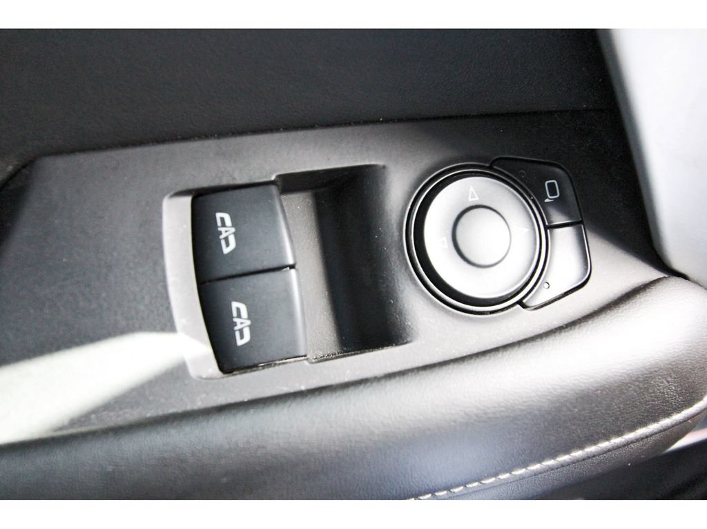 Used 2016 Chevrolet Camaro SS RWD image 22