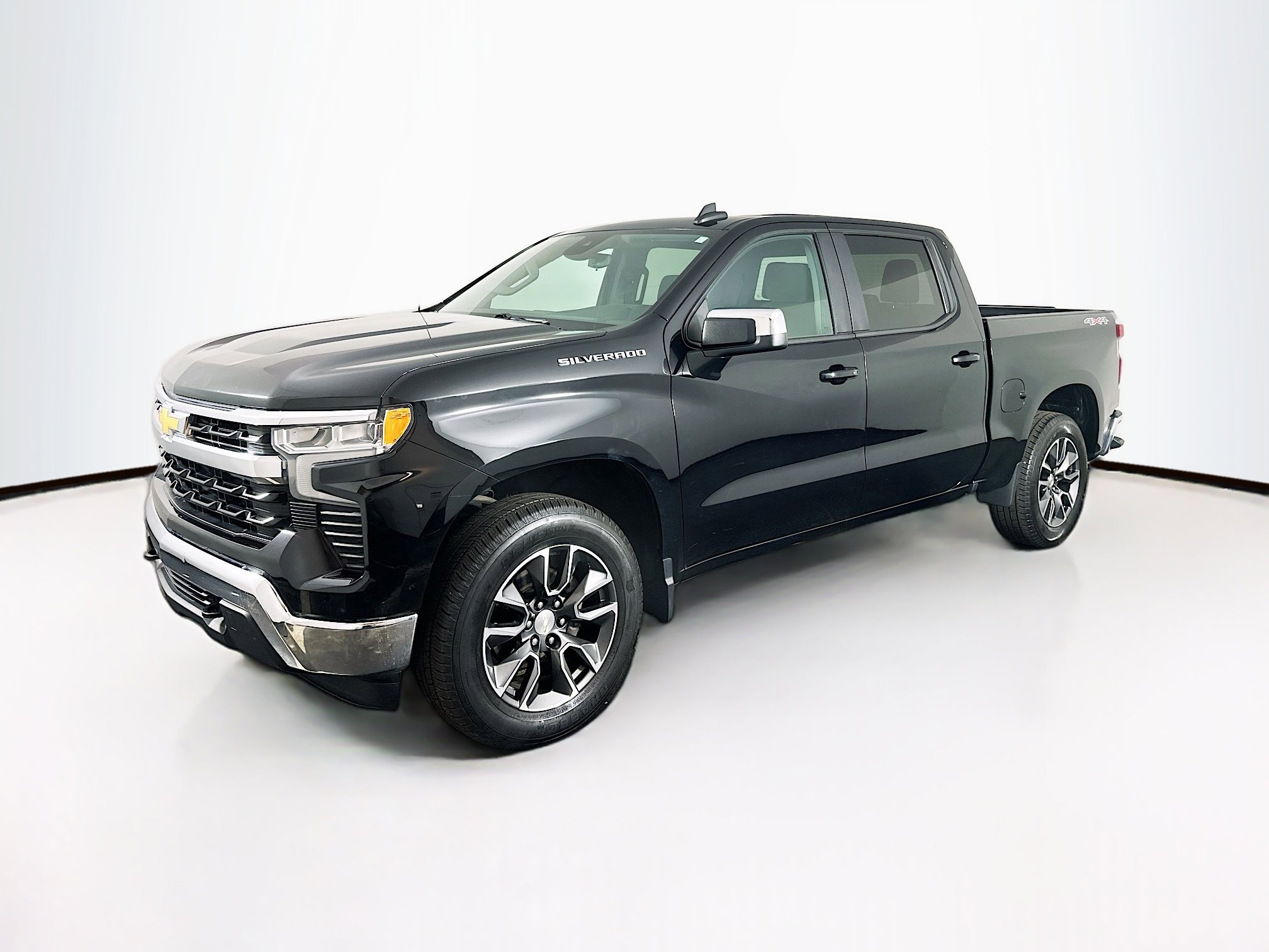 Used 2022 Chevrolet Silverado 1500 LT image 3