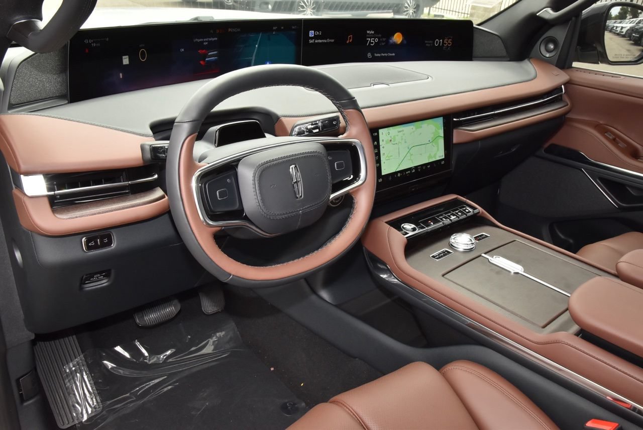 New 2026 Lincoln Navigator L Reserve AWD/4WD image 34