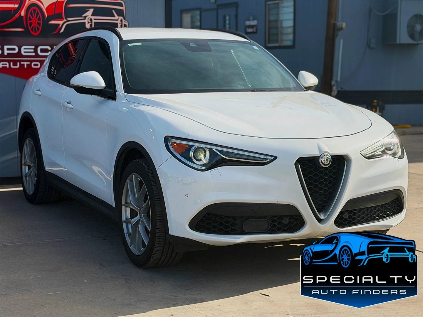 Used 2018 Alfa Romeo Stelvio Ti Sport AWD/4WD image 3