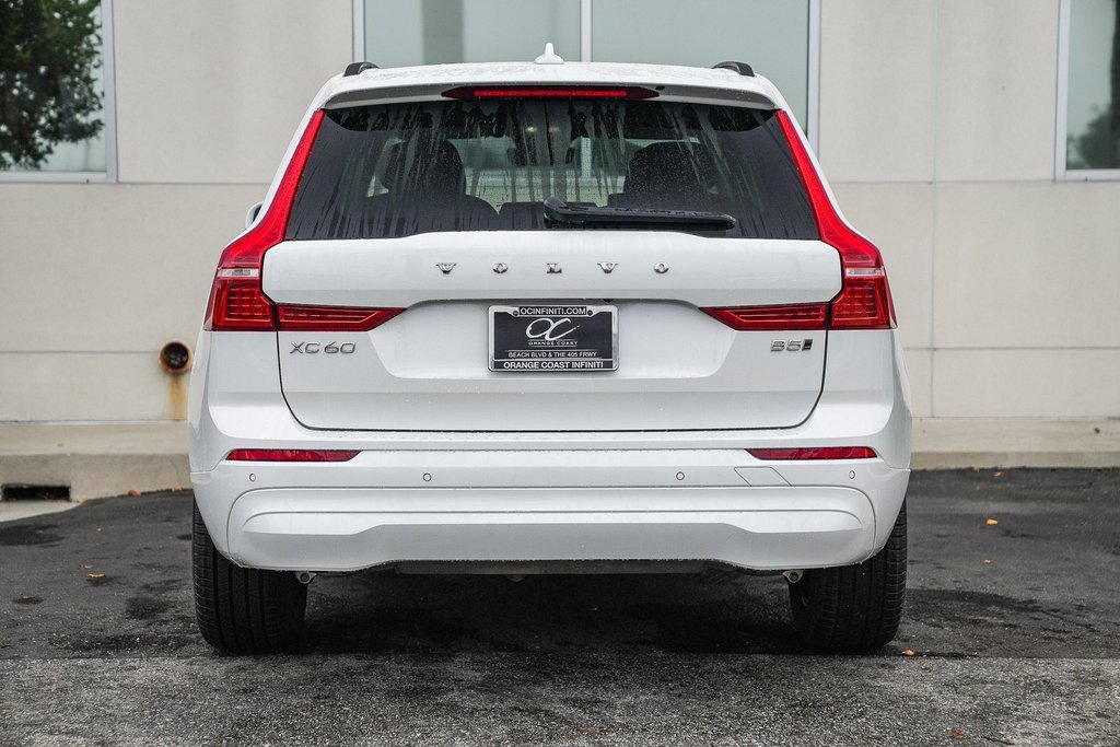 Used 2023 Volvo XC60 B5 Core image 5
