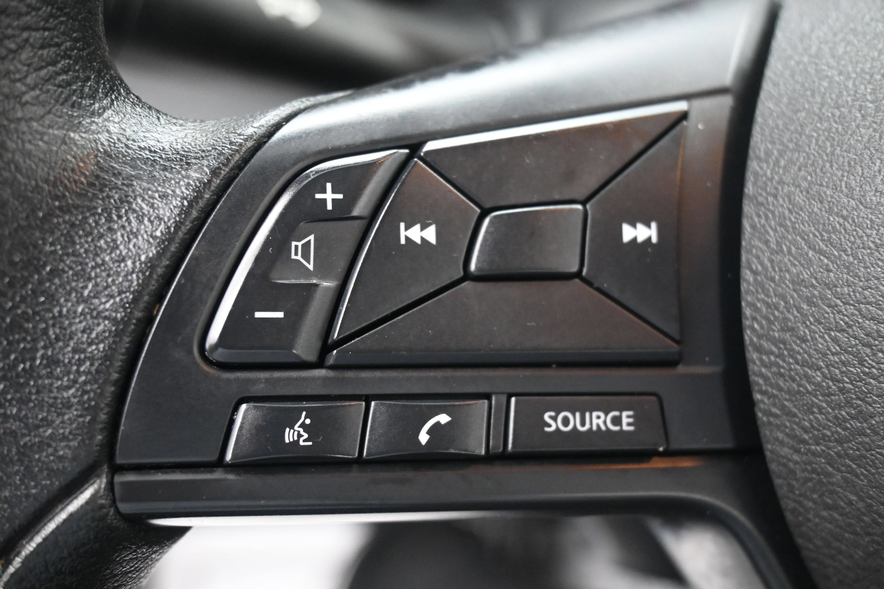 Used 2024 Nissan Kicks S FWD image 20