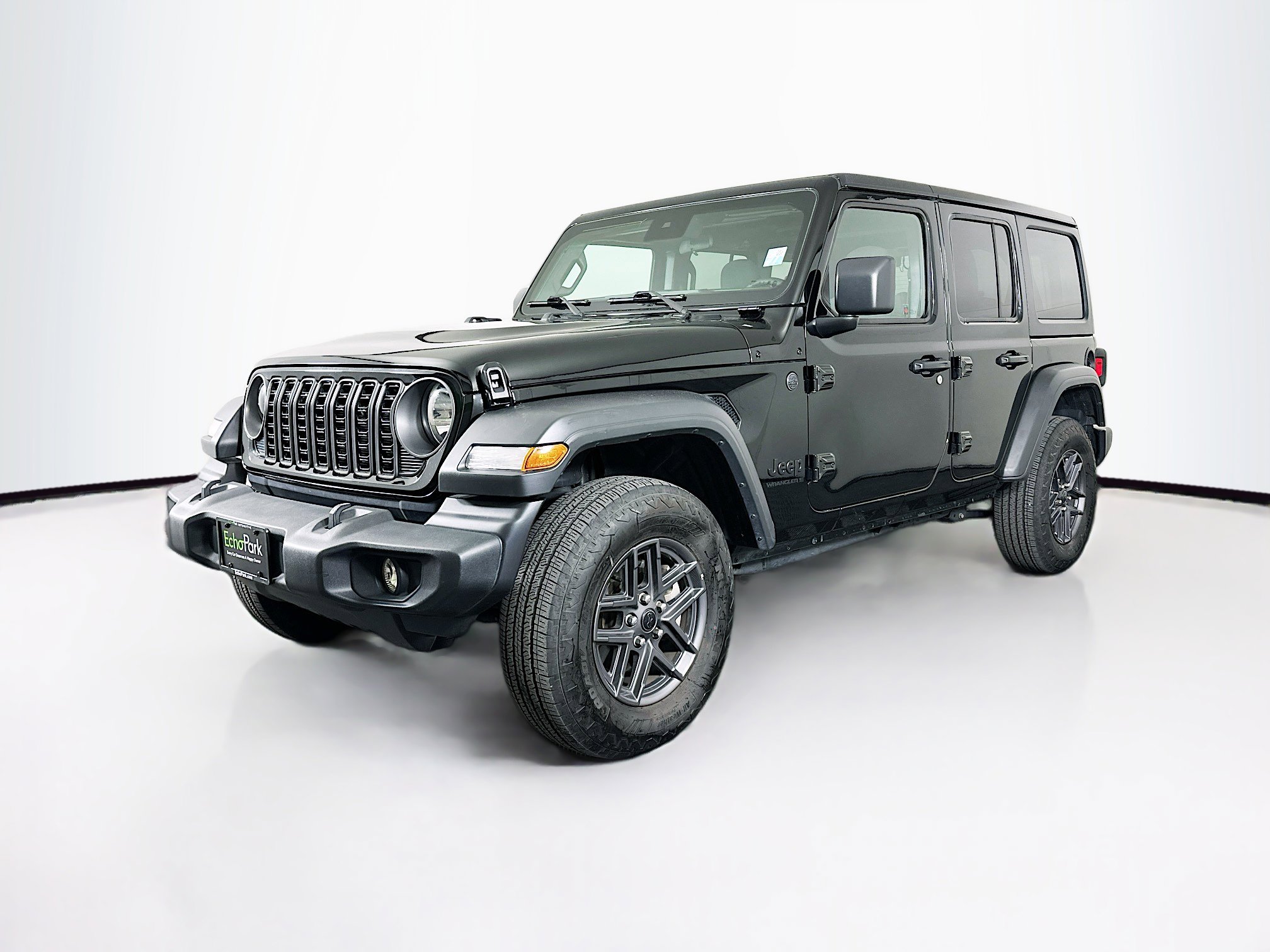 Used 2025 Jeep Wrangler Sport S image 3