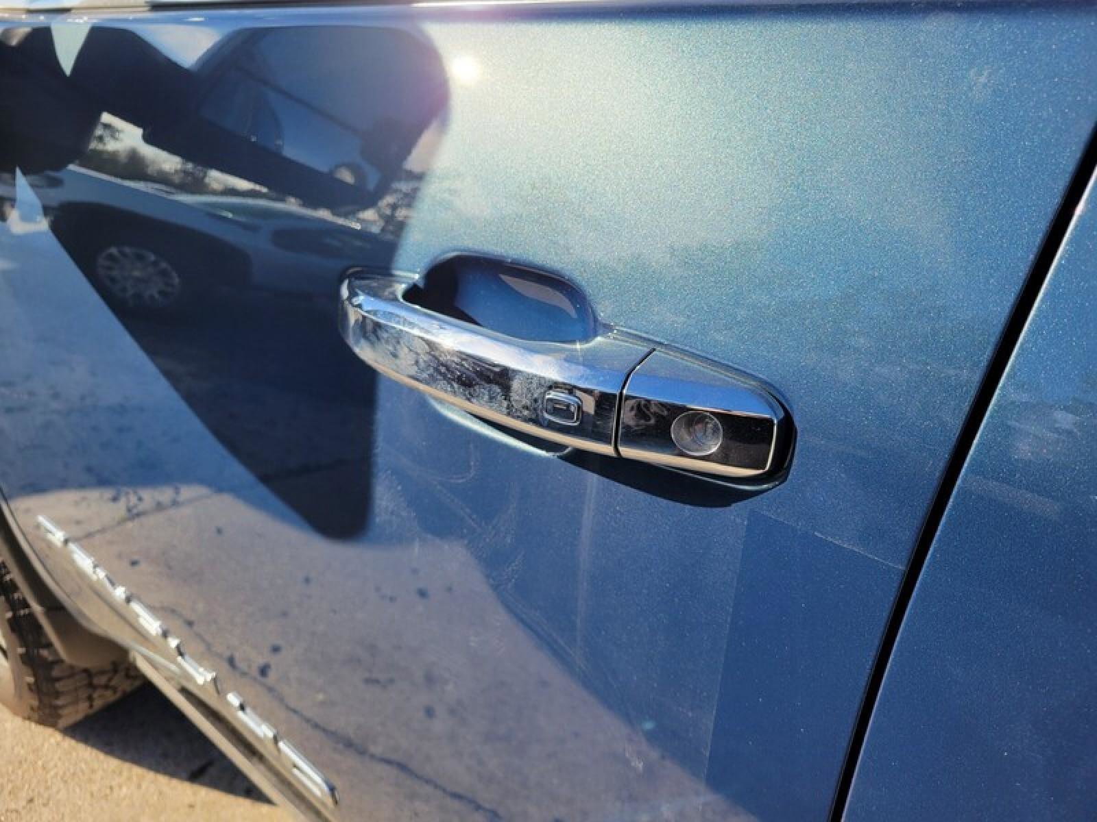 New 2026 GMC Sierra 2500 Denali w/ Denali Reserve Package image 8