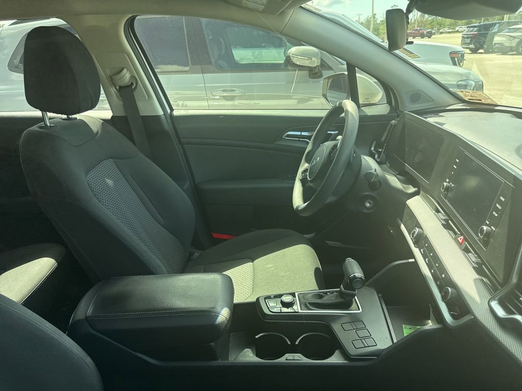 Certified 2023 Kia Sportage LX FWD image 11
