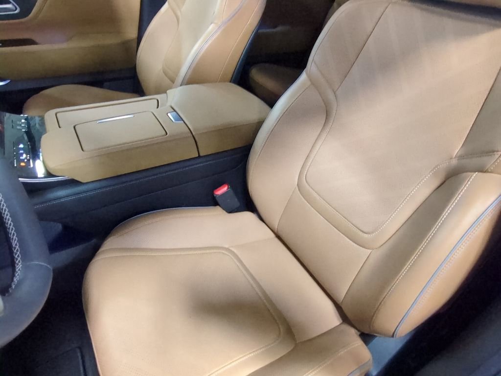 Used 2025 INFINITI QX80 Luxe w/ Cargo Package image 12