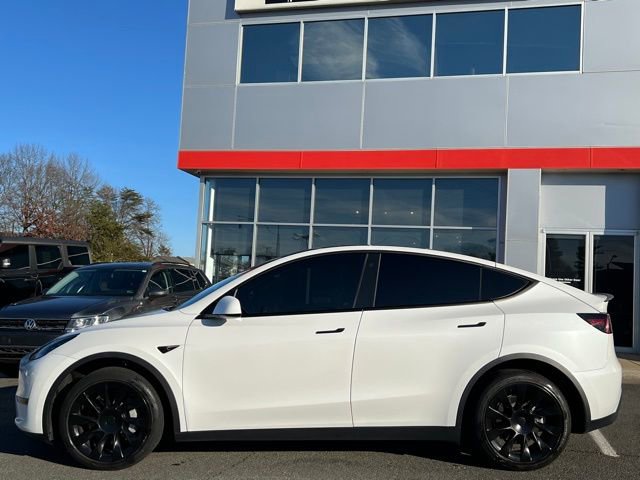 Used 2023 Tesla Model Y Long Range image 7