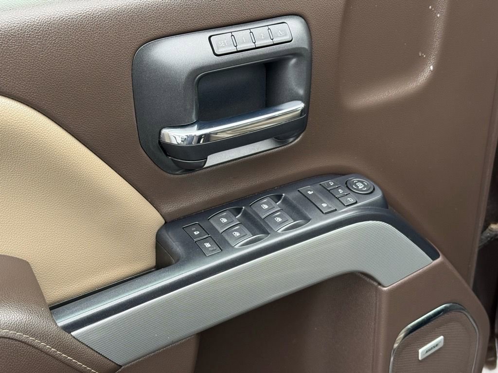 Used 2018 Chevrolet Silverado 2500 LTZ w/ Duramax Plus Package image 15