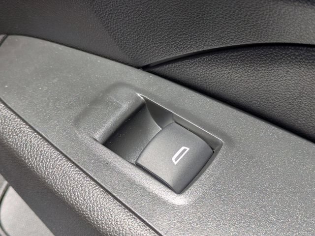 New 2026 Chevrolet Trax ACTIV w/ Sunroof Package FWD image 31