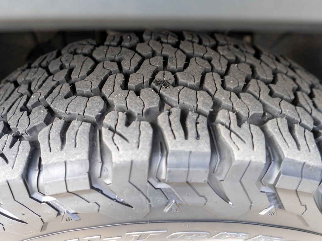 Used 2022 GMC Sierra 1500 SLT w/ SLT Premium Plus Package image 29