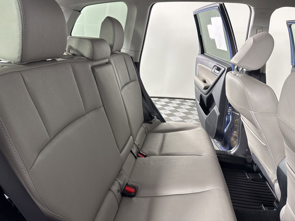 Used 2016 Subaru Forester 2.5i Limited AWD/4WD image 36