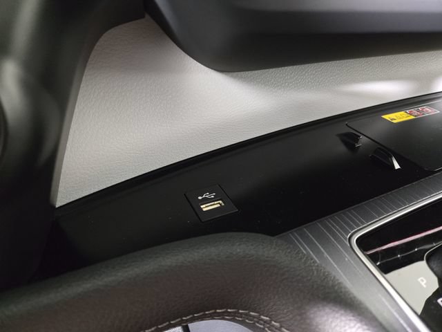 New 2026 Toyota Sienna XLE FWD image 27