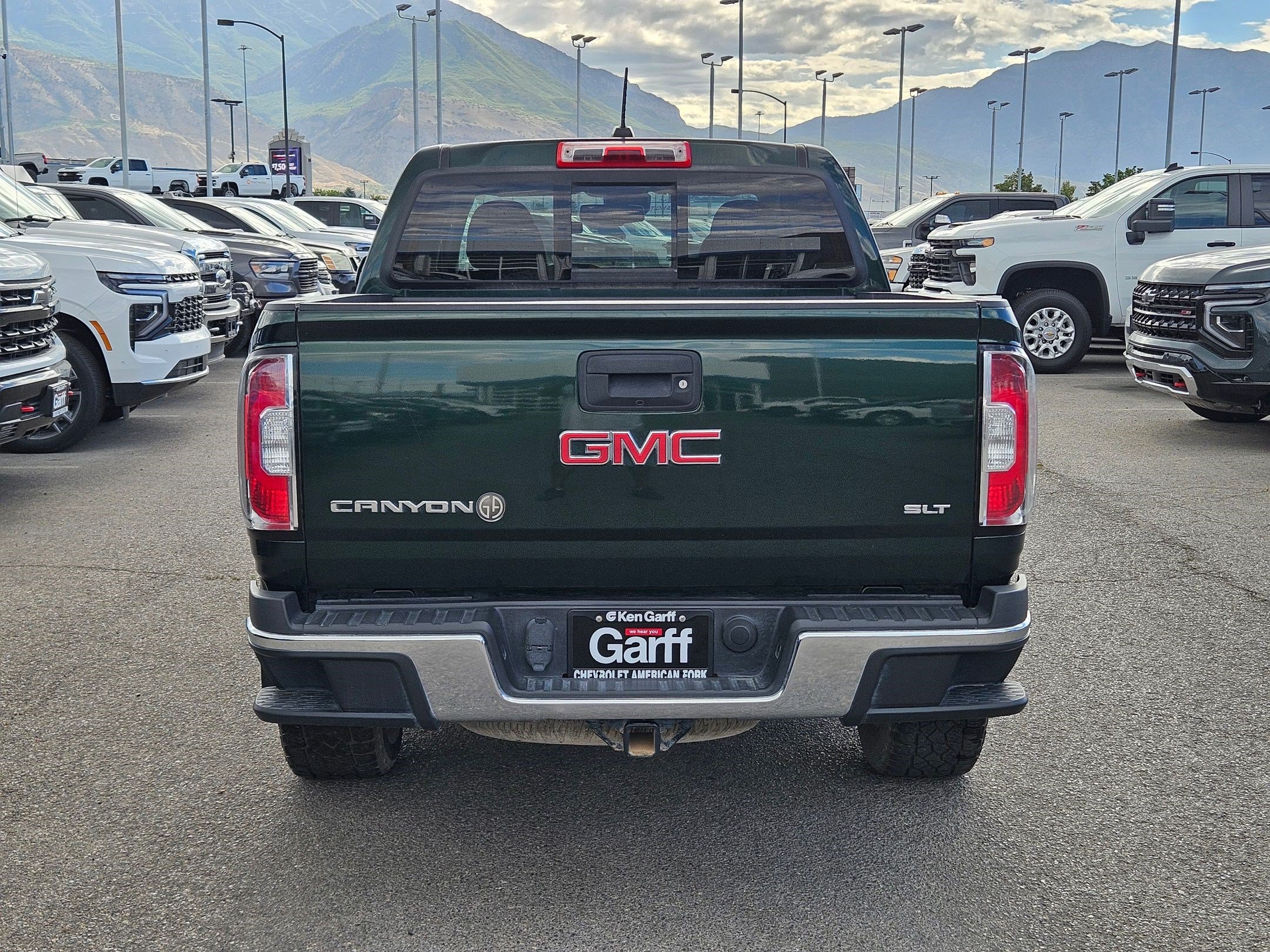 Used 2015 GMC Canyon SLT w/ Driver Alert Package AWD/4WD image 4