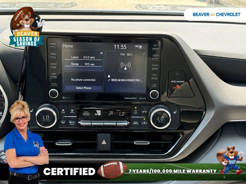 Used 2022 Toyota Highlander XLE FWD image 19