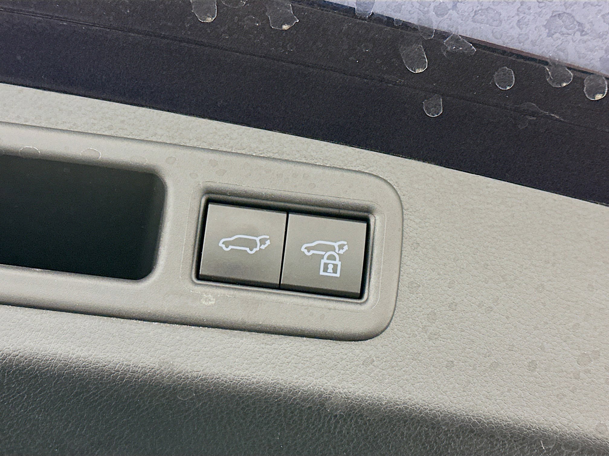 Used 2023 Lexus RX 350 F Sport w/ Accessory Package image 32