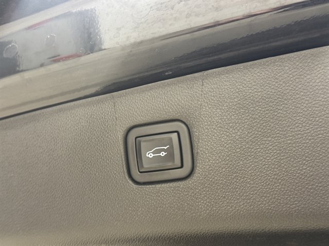 Used 2023 Chevrolet Blazer LT w/ Convenience Package AWD/4WD image 17