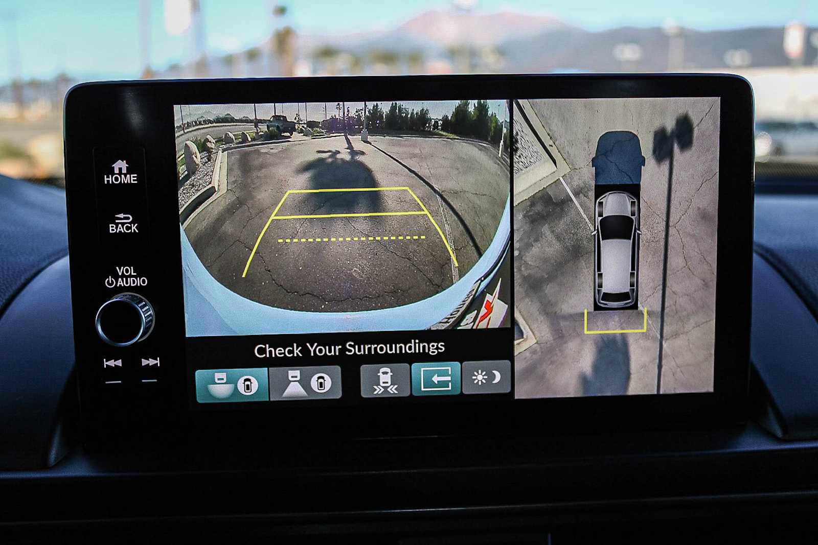 Certified 2025 Honda Pilot TrailSport image 24