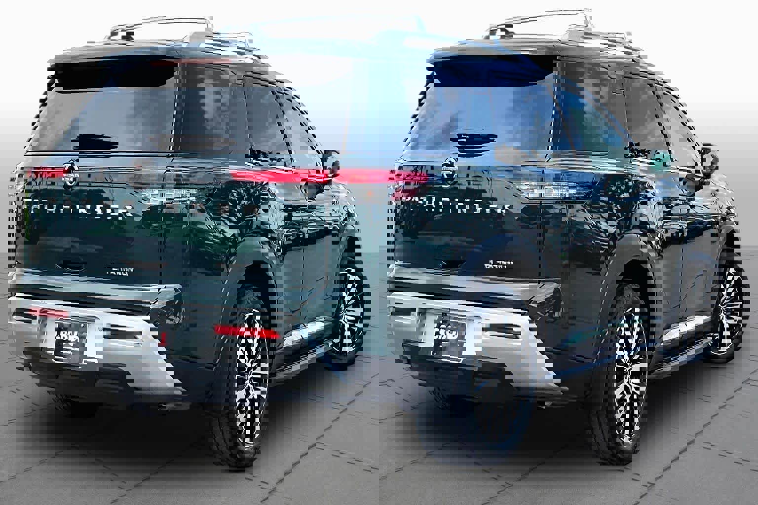 Used 2023 Nissan Pathfinder Platinum w/ Lighting Package (N93) image 13