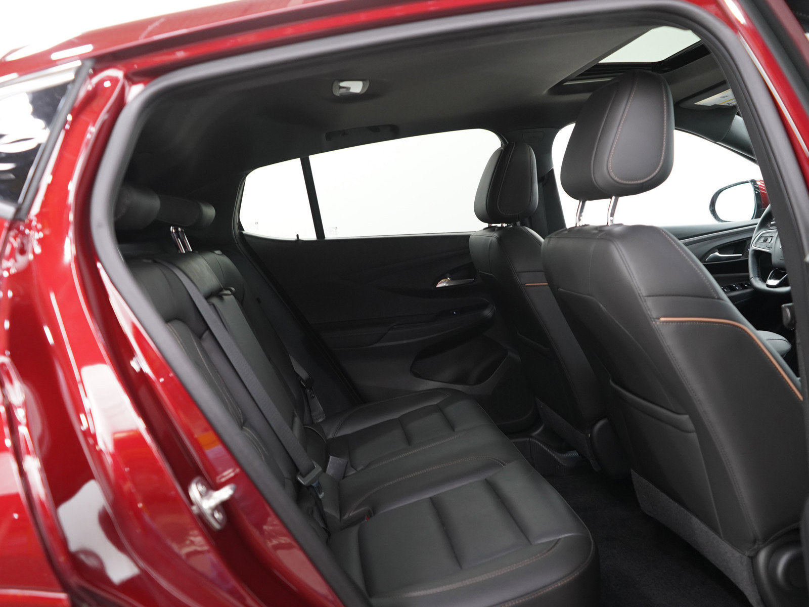 Used 2024 Buick Envista Avenir image 11