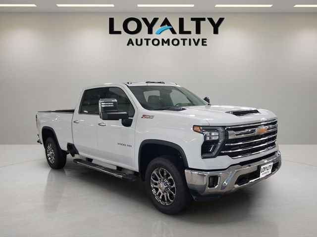 Used 2026 Chevrolet Silverado 3500 LTZ w/ LTZ Premium Package AWD/4WD image 7