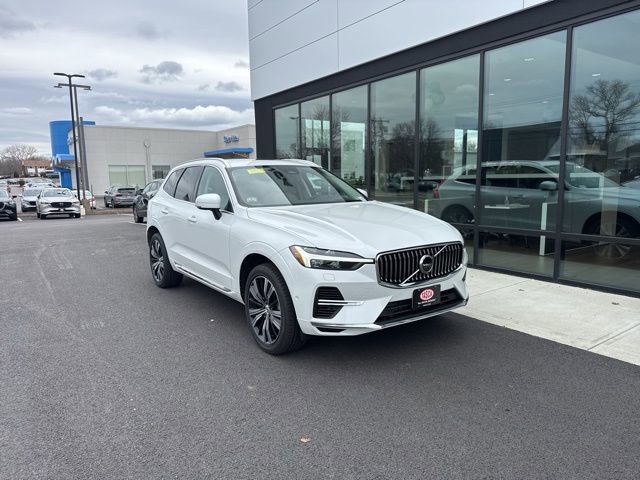 Used 2022 Volvo XC60 T8 Inscription w/ Advanced Package image 1