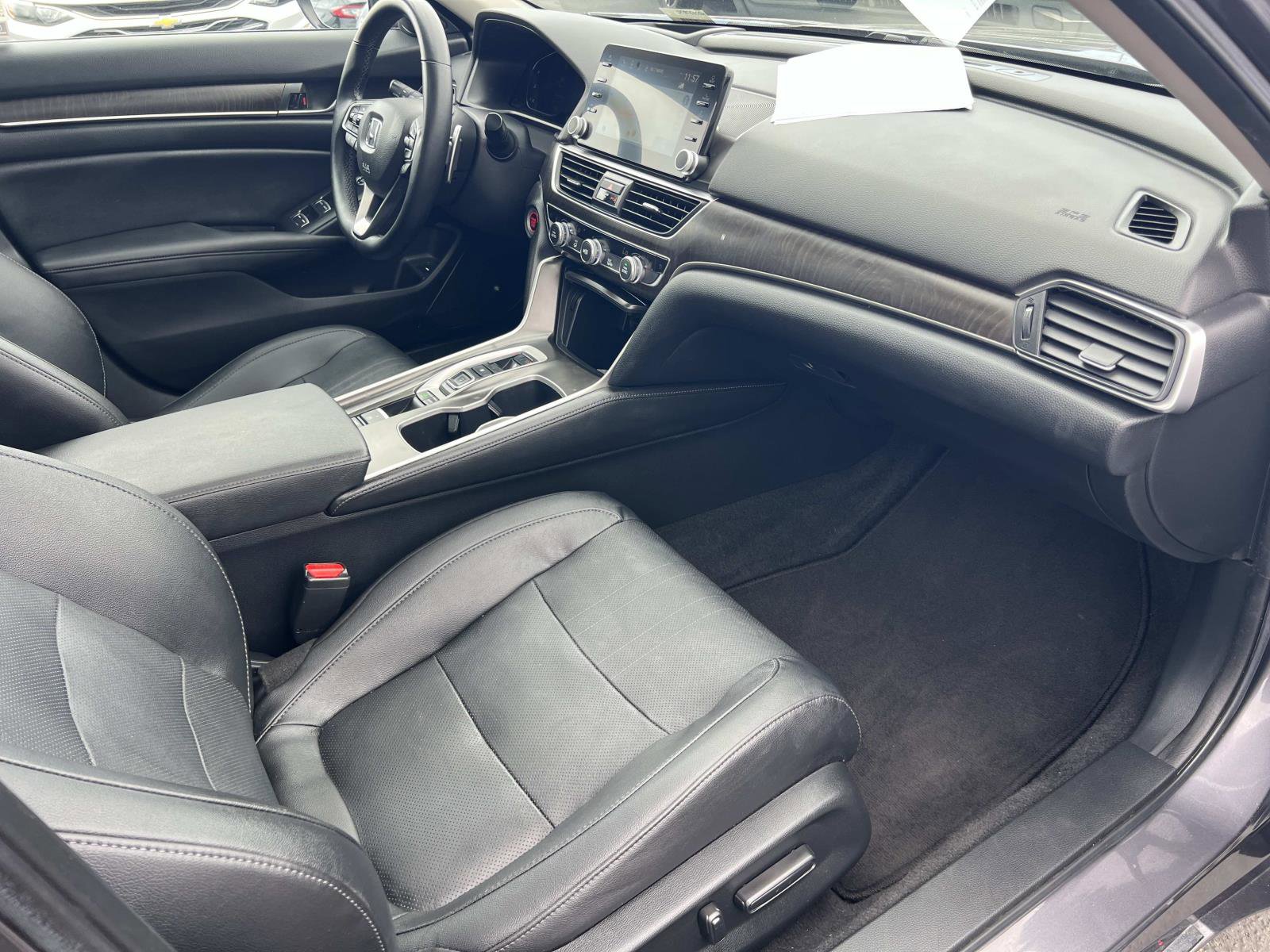 Certified 2019 Honda Accord Touring image 30