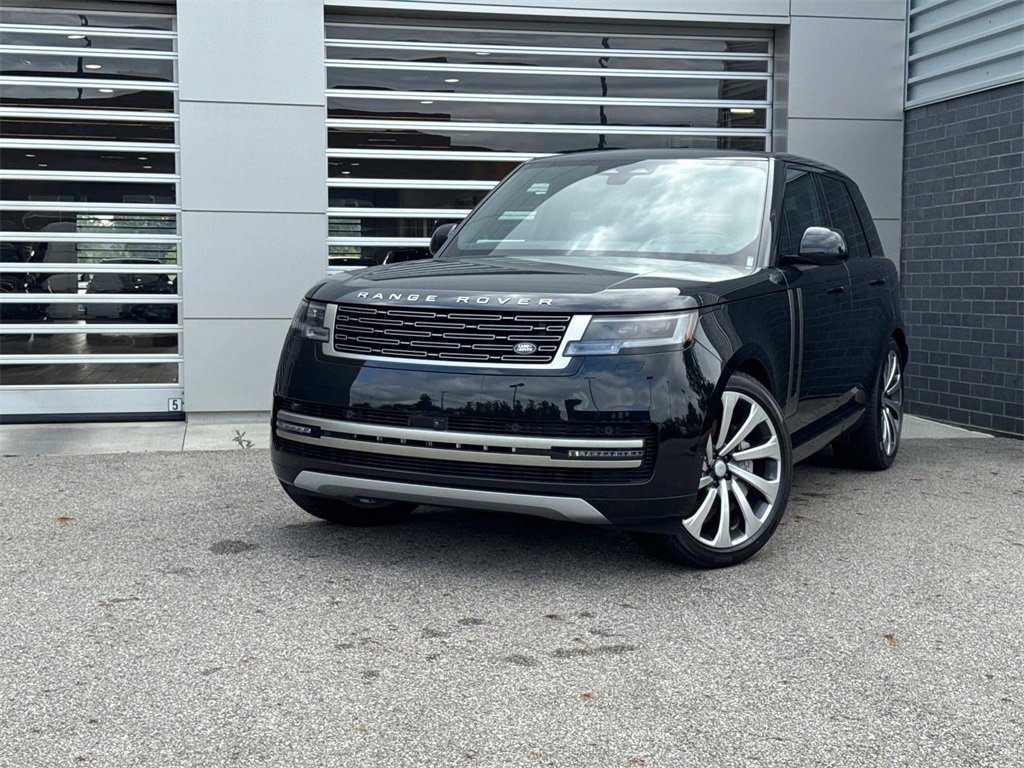 New 2025 Land Rover Range Rover SE image 1