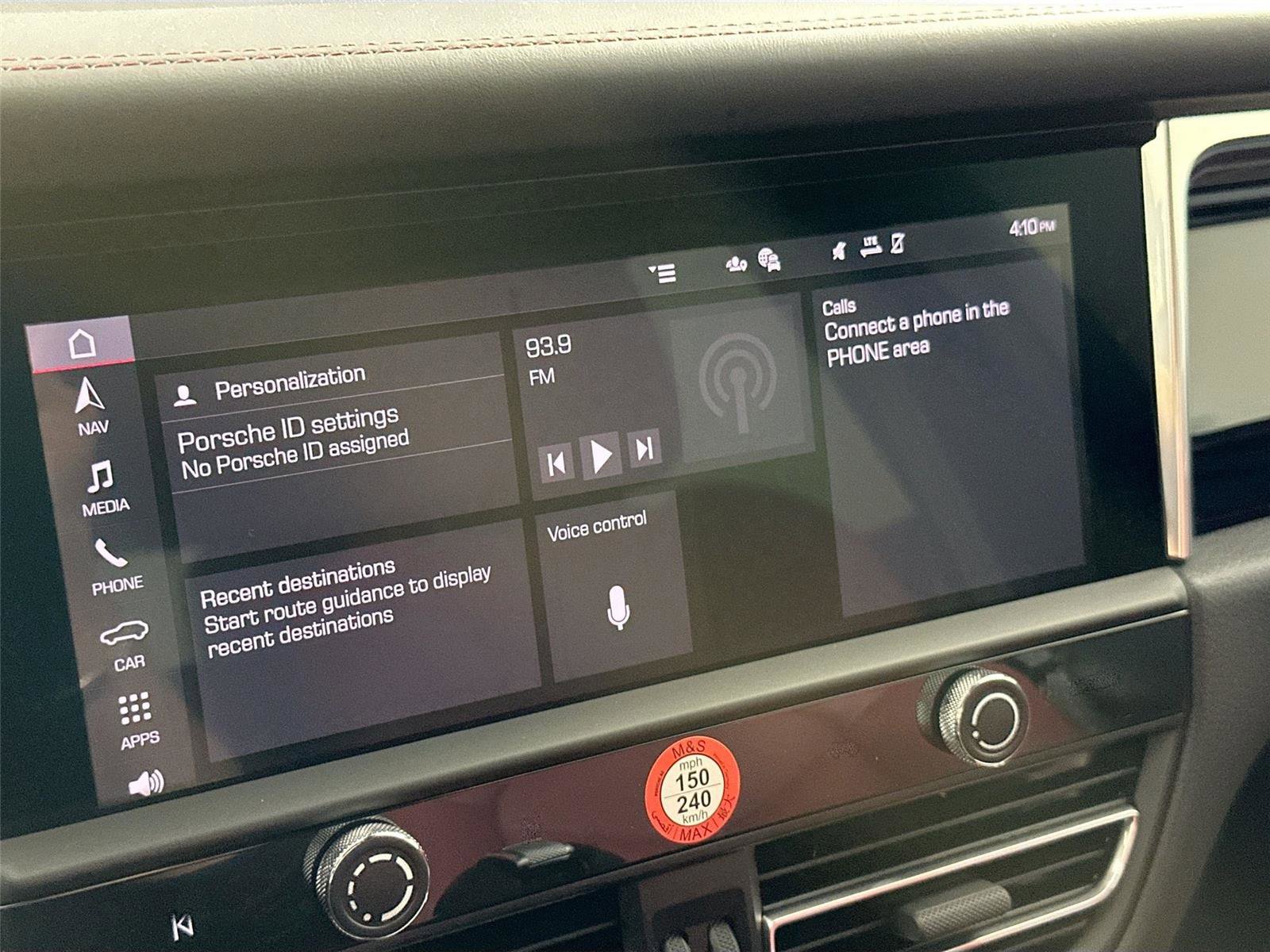 Certified 2026 Porsche Macan Turbo AWD/4WD image 21