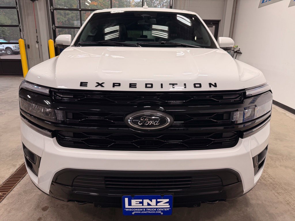 Used 2022 Ford Expedition Max Limited AWD/4WD image 3