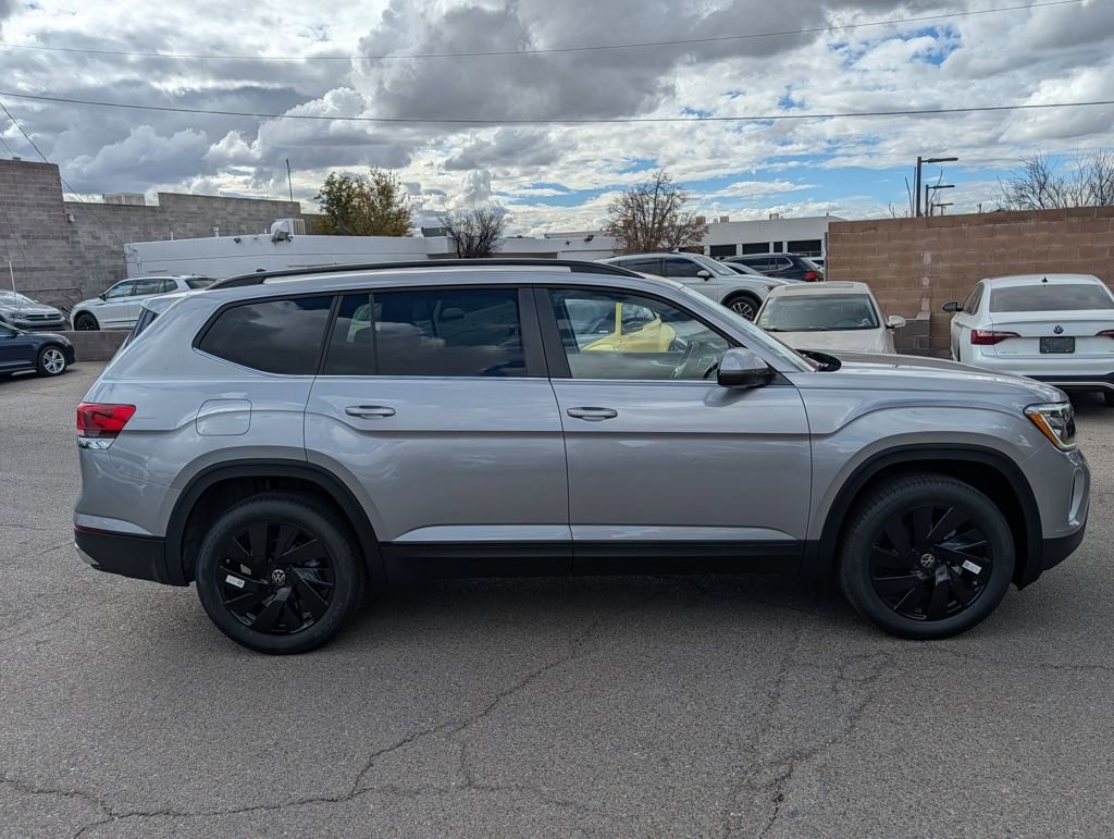 New 2026 Volkswagen Atlas SE image 4