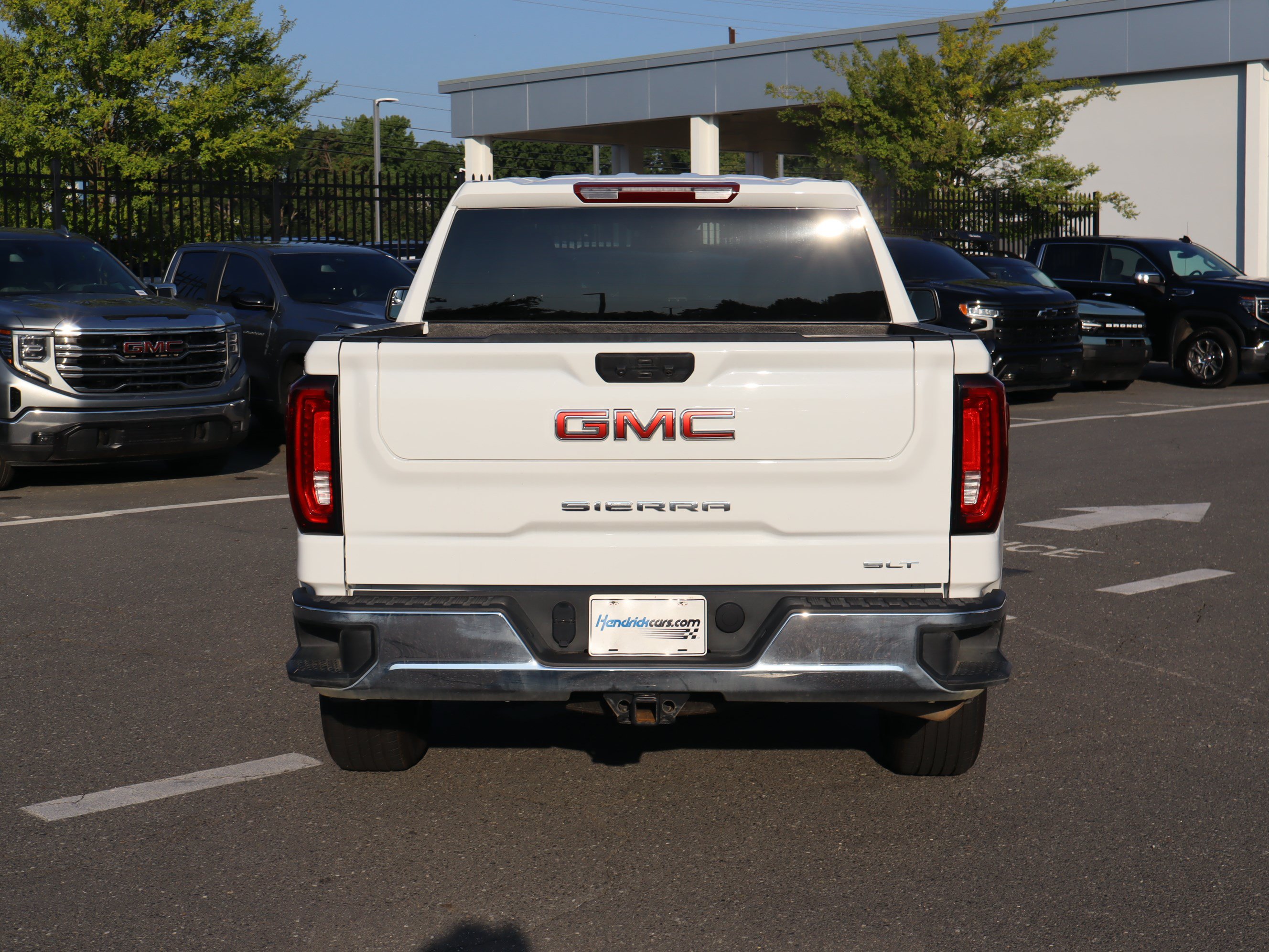 Used 2025 GMC Sierra 1500 SLT AWD/4WD image 20