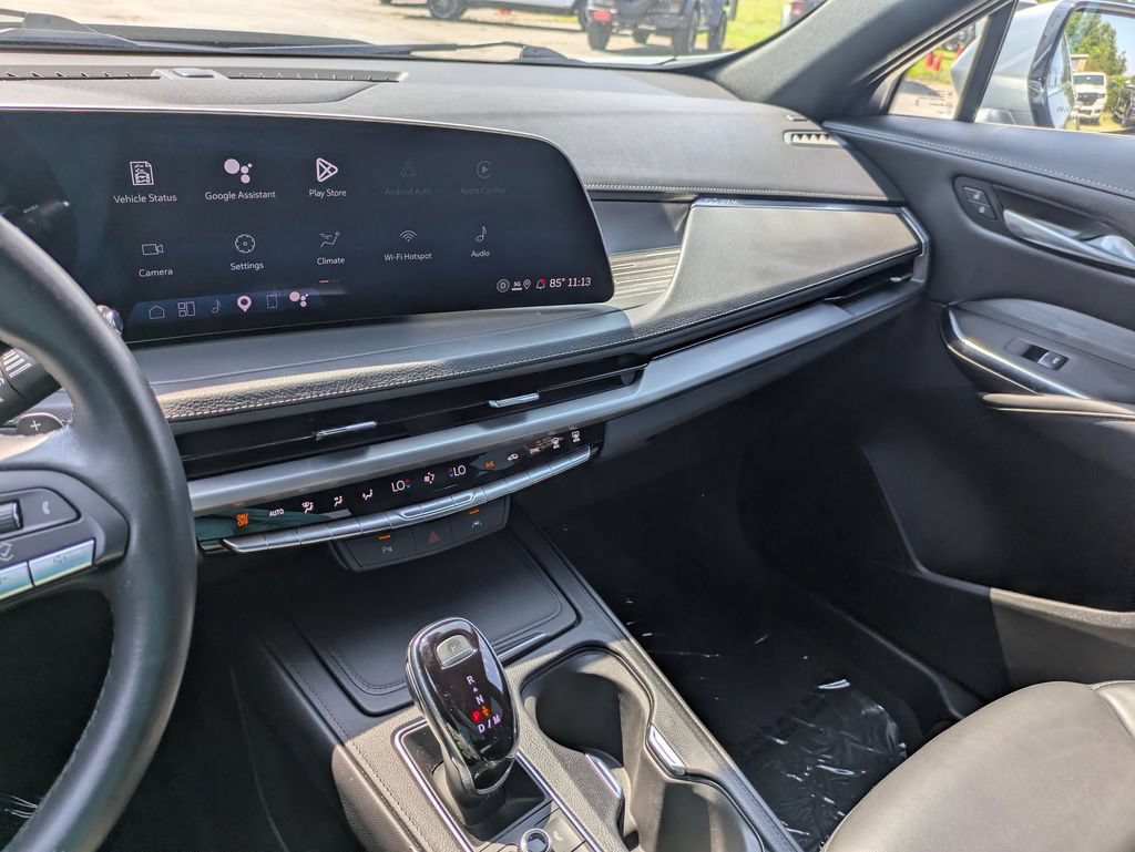 Used 2025 Cadillac XT4 Premium Luxury FWD image 22