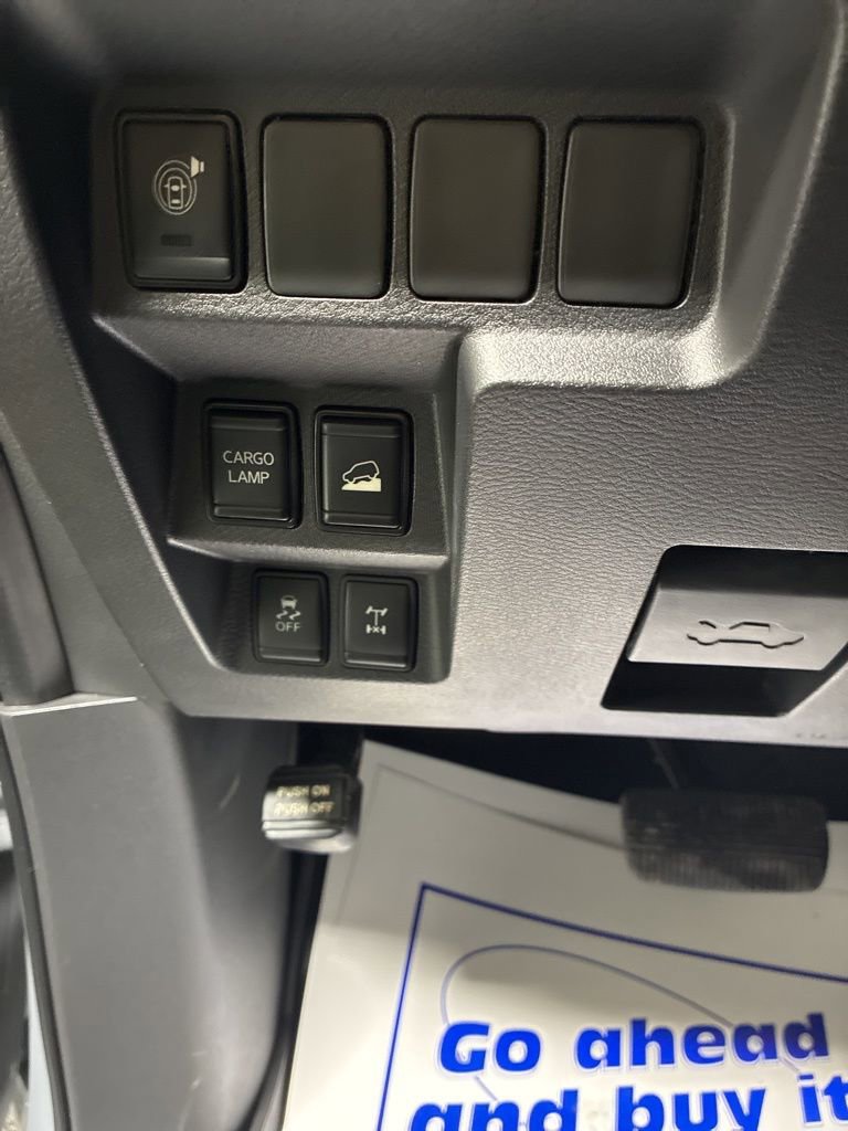 Used 2024 Nissan Frontier PRO-4X w/ Technology Package image 15