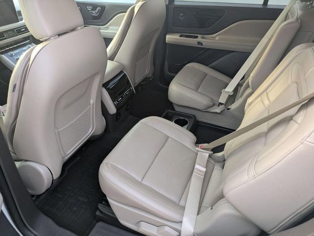 Used 2022 Lincoln Aviator Reserve image 24