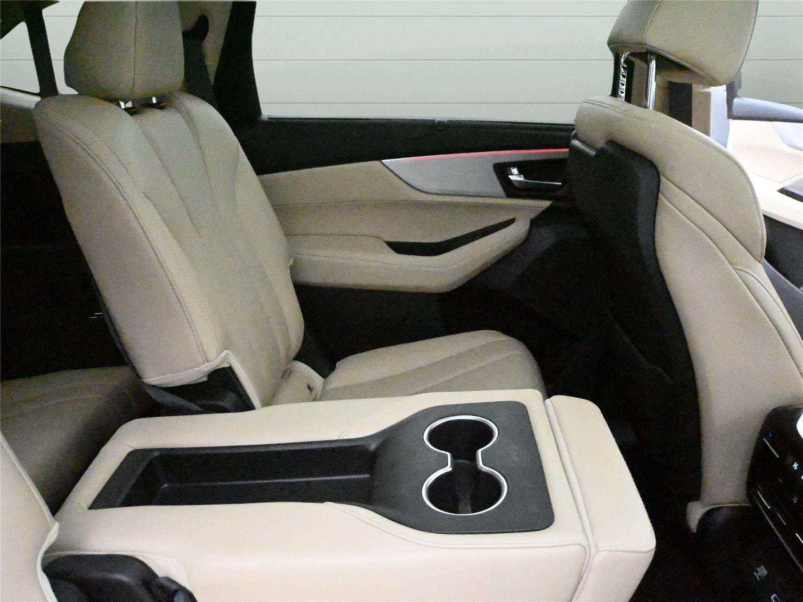 Certified 2024 Acura MDX SH-AWD w/ Technology Package image 20