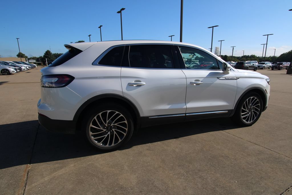 Used 2019 Lincoln Nautilus Reserve w/ Driver Assistance Package AWD/4WD image 5