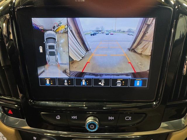 Used 2023 Chevrolet Traverse Premier image 26