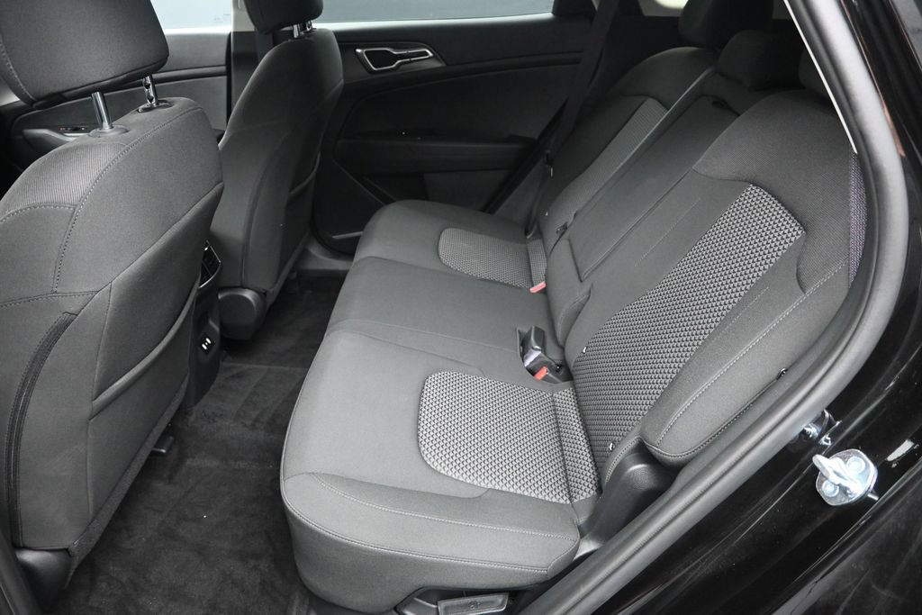 Certified 2026 Kia Sportage LX FWD image 27