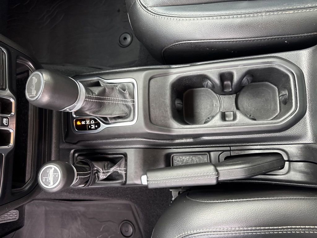 Used 2023 Jeep Wrangler Unlimited Sahara w/ Cold Weather Group image 29